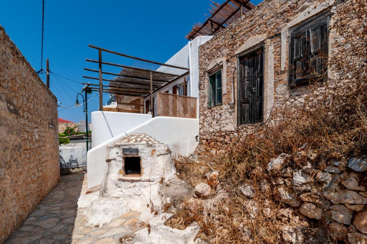 Atlantis Houses Chalki Town Екстер'єр фото