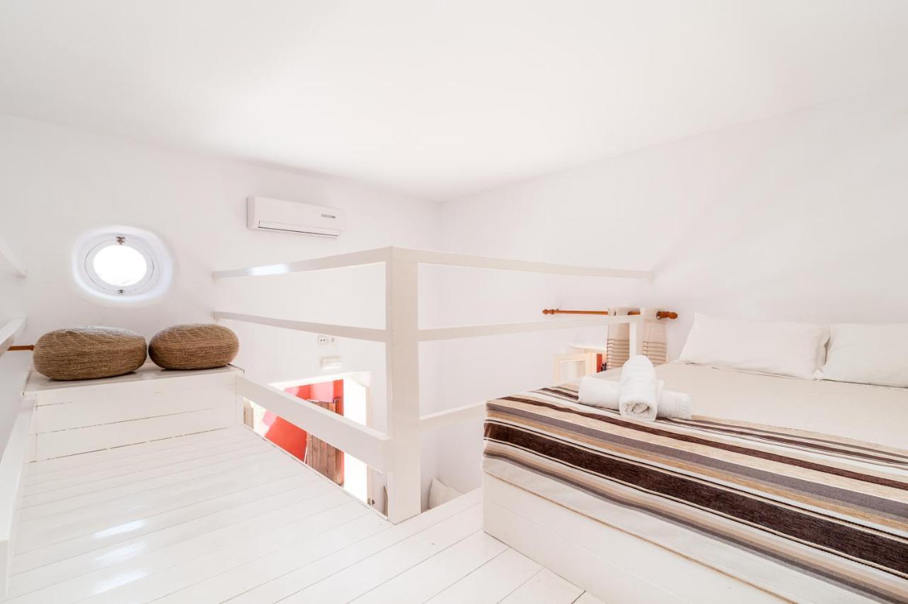 Atlantis Houses Chalki Town Екстер'єр фото
