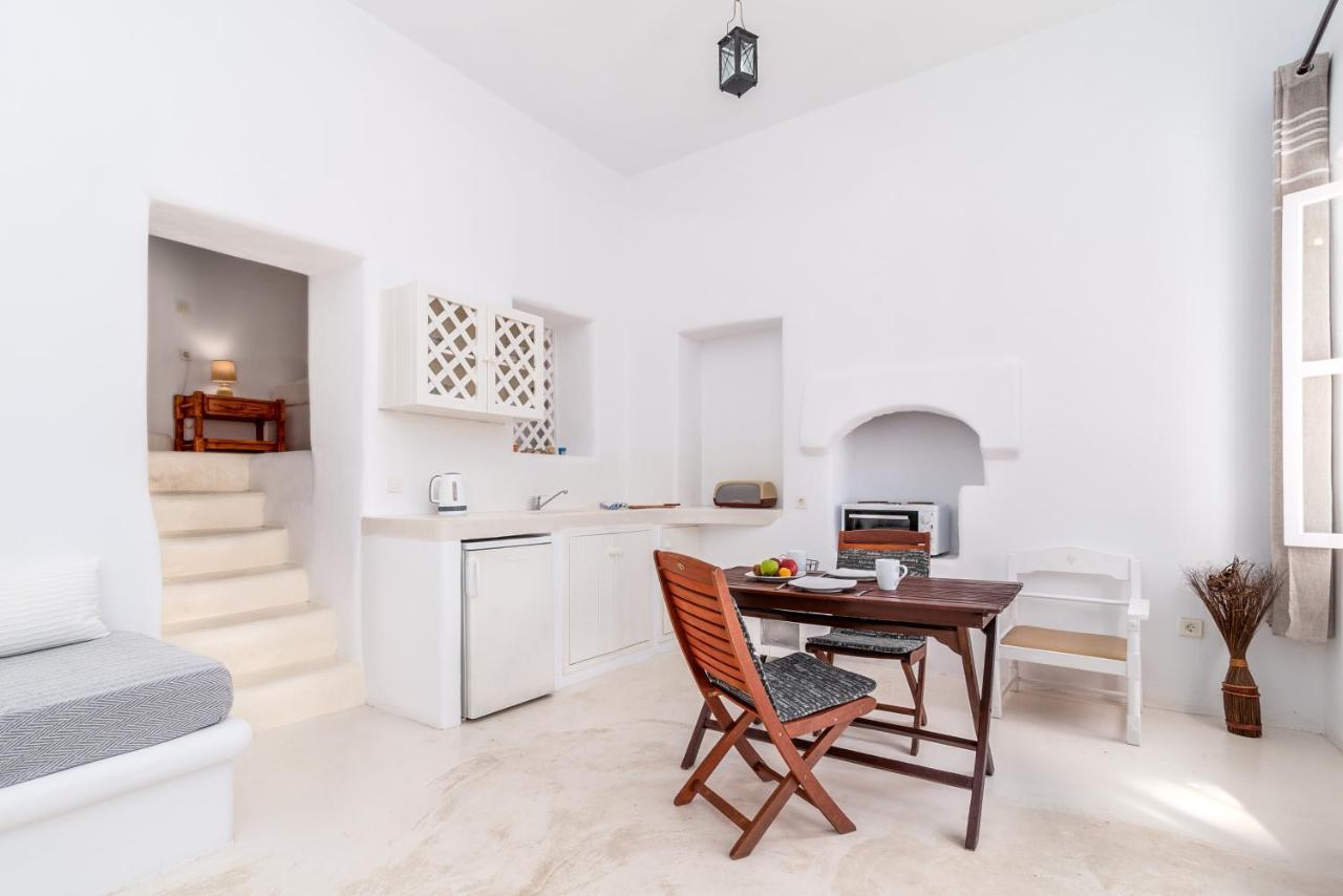Atlantis Houses Chalki Town Екстер'єр фото