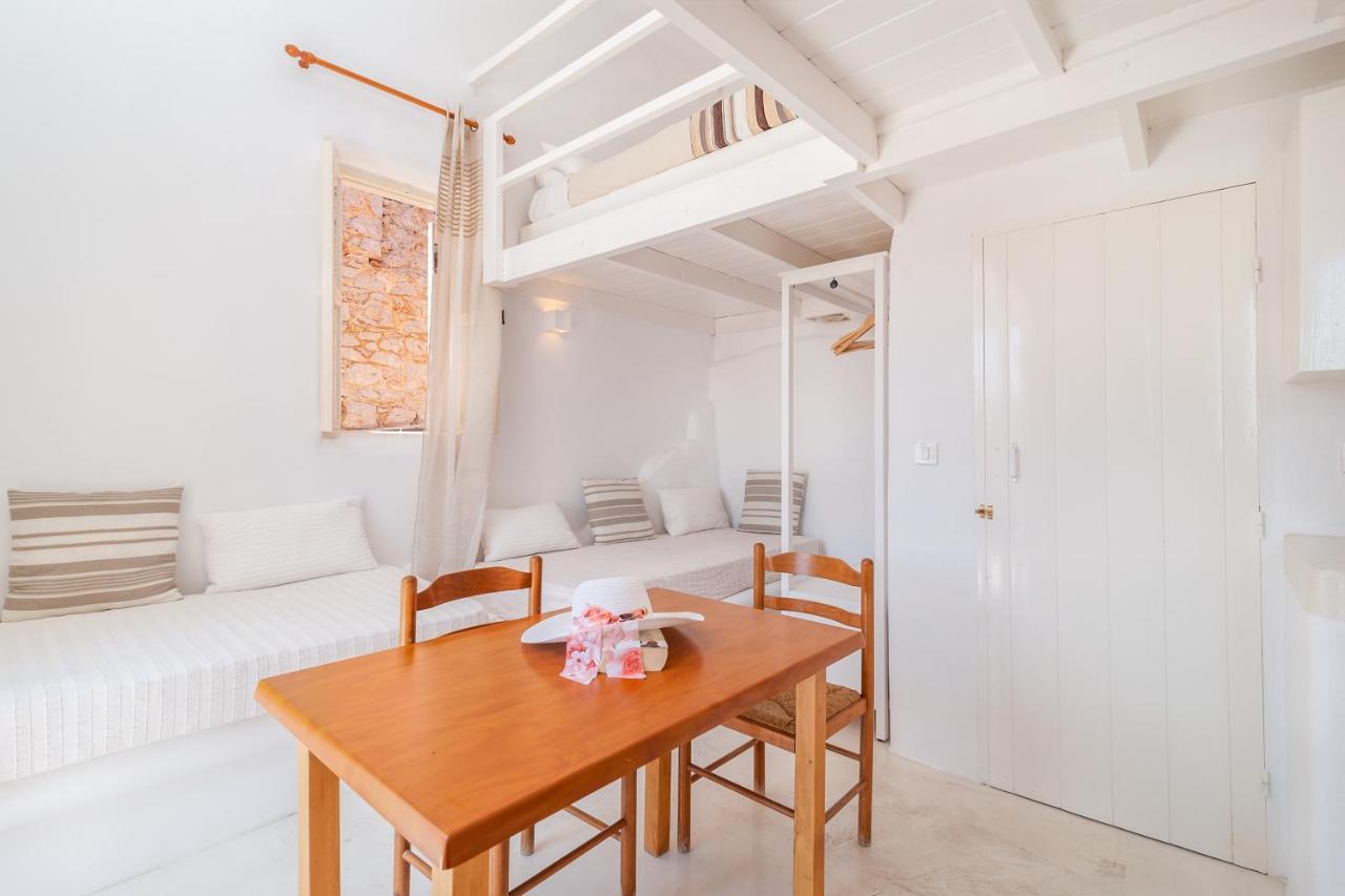 Atlantis Houses Chalki Town Екстер'єр фото